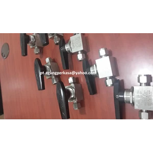 SWAGELOK BALL VALVE  SS-44S6